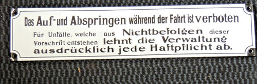 Das auf und abspringen - auf-,